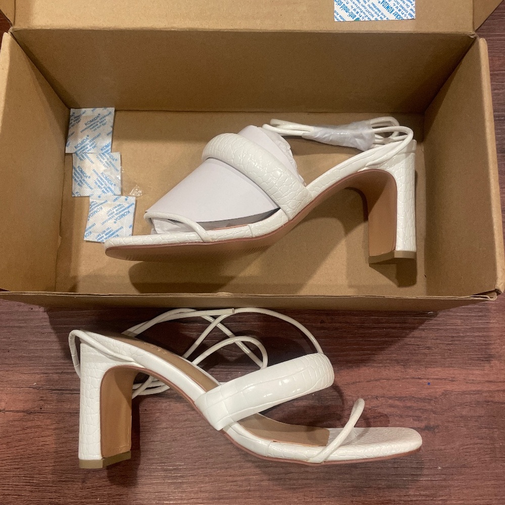 1 WEEK FINAL NEW LAST CHANCE SABO SHOES White Mid Heel Ankle Tie Heels